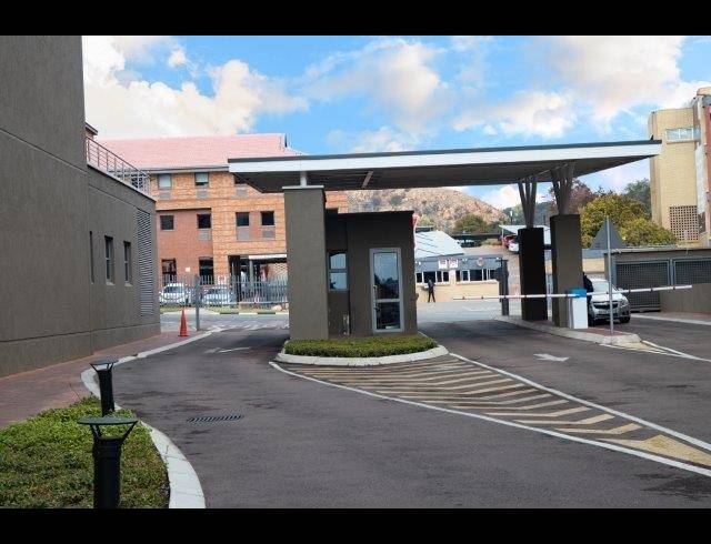 22,824M² BUILDING FOR SALE IN CONSTANTIA KLOOF